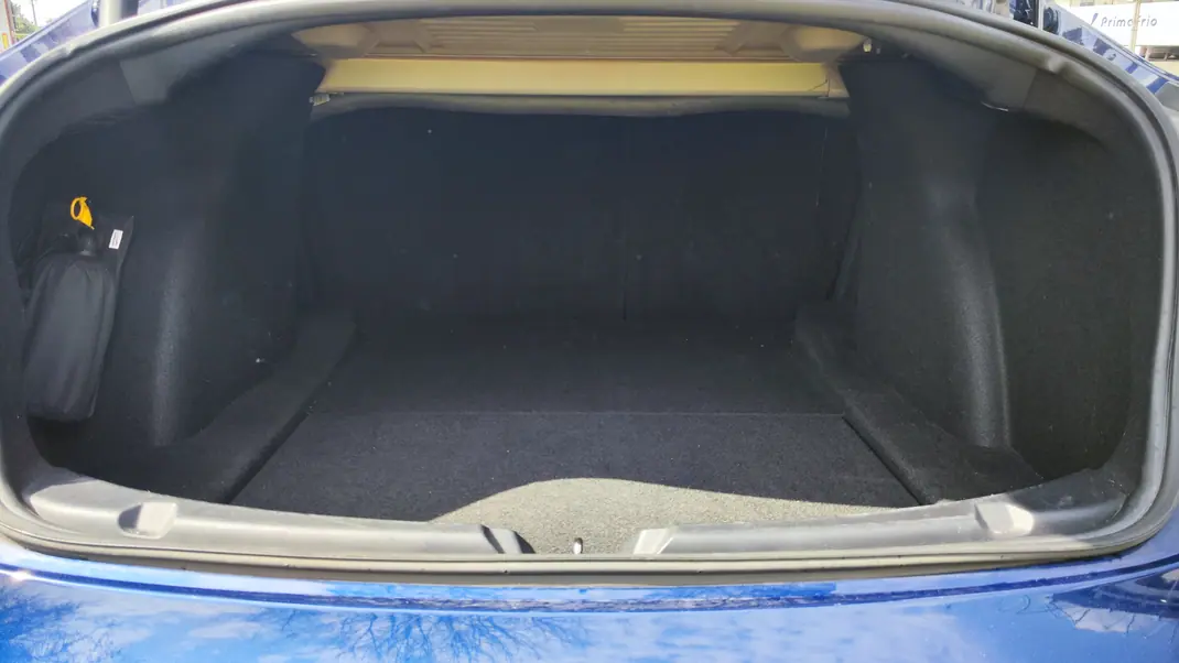 Tesla Model 3 2021 - 25900 EUR, 99145 km - AUTO.MOTO.pt - 99145km - foto 8 de 15