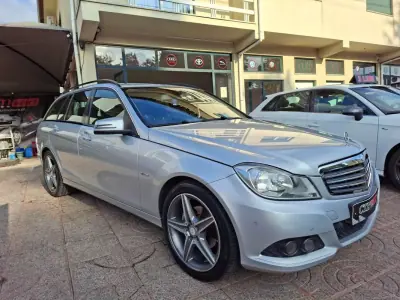 Mercedes-Benz C 200 2011 - 11500 EUR, 221260 km - AUTO.MOTO.pt - 221260km - foto 4 de 32