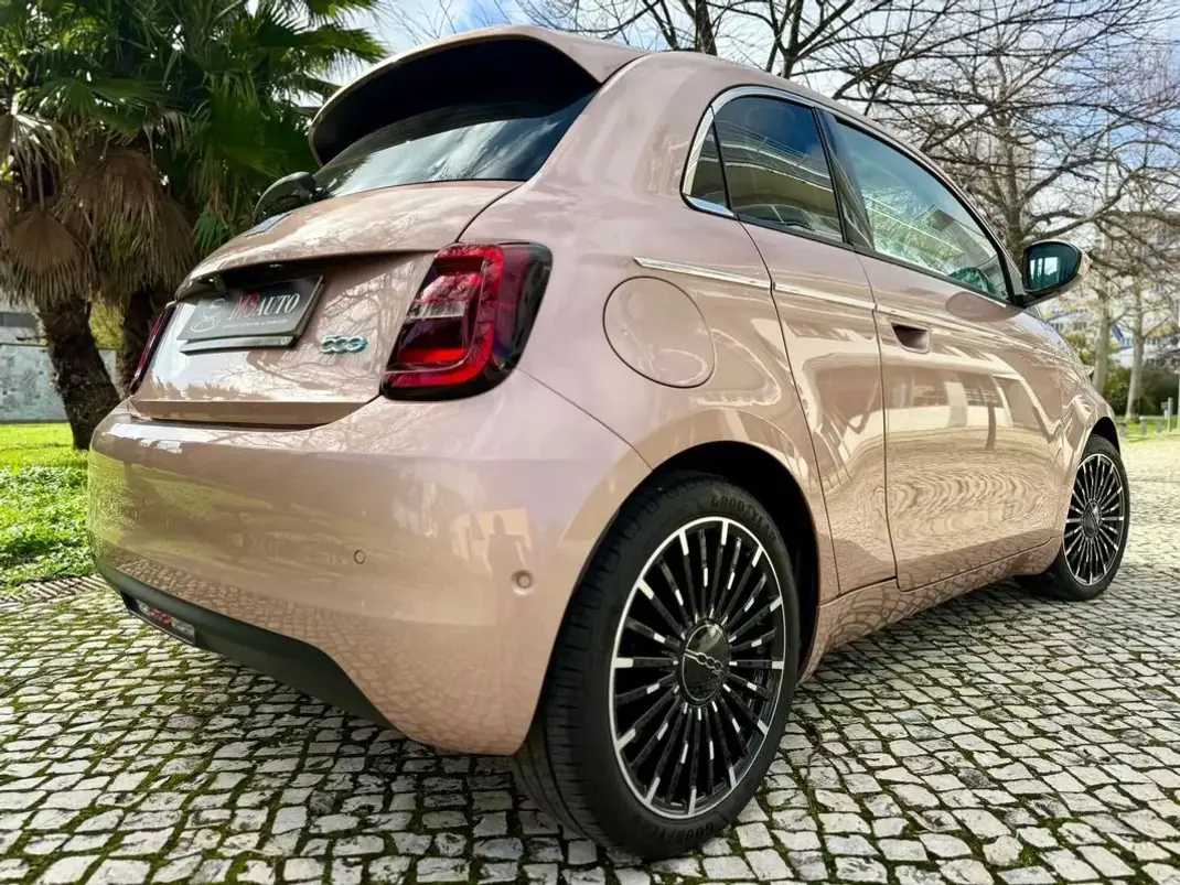 Fiat 500 3 + 1 2023 - 21990 EUR, 11350 km - AUTO.MOTO.pt - 11350km - foto 28 de 43