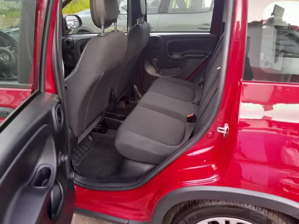 Fiat Panda 2024 - 14250 EUR, 36907 km - AUTO.MOTO.pt - 36907km - foto 11 de 12