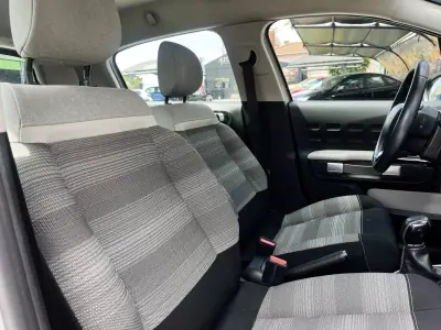 Citroën C3 2018 - 10900 EUR, 123000 km - AUTO.MOTO.pt - 123000km - foto 7 de 13