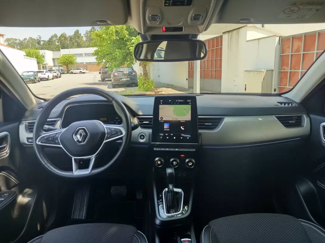Renault Arkana 2022 - 22990 EUR, 38600 km - 38600km - foto 12 de 19