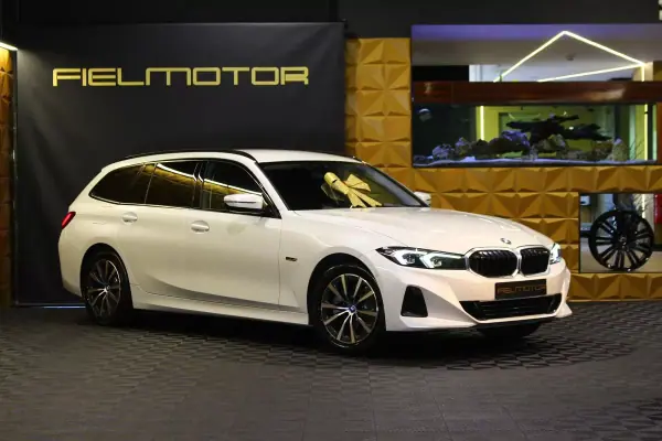 BMW 320 2022