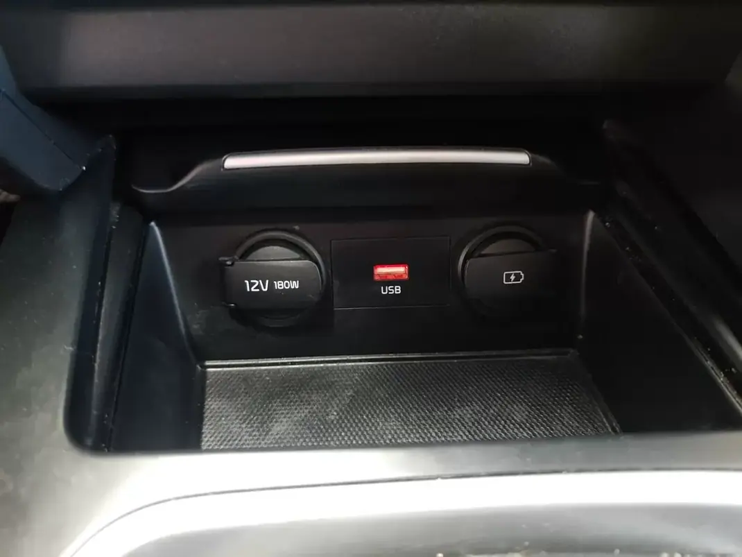 Kia XCeed 2022 - 17500 EUR, 68000 km - 68000km - foto 32 de 37