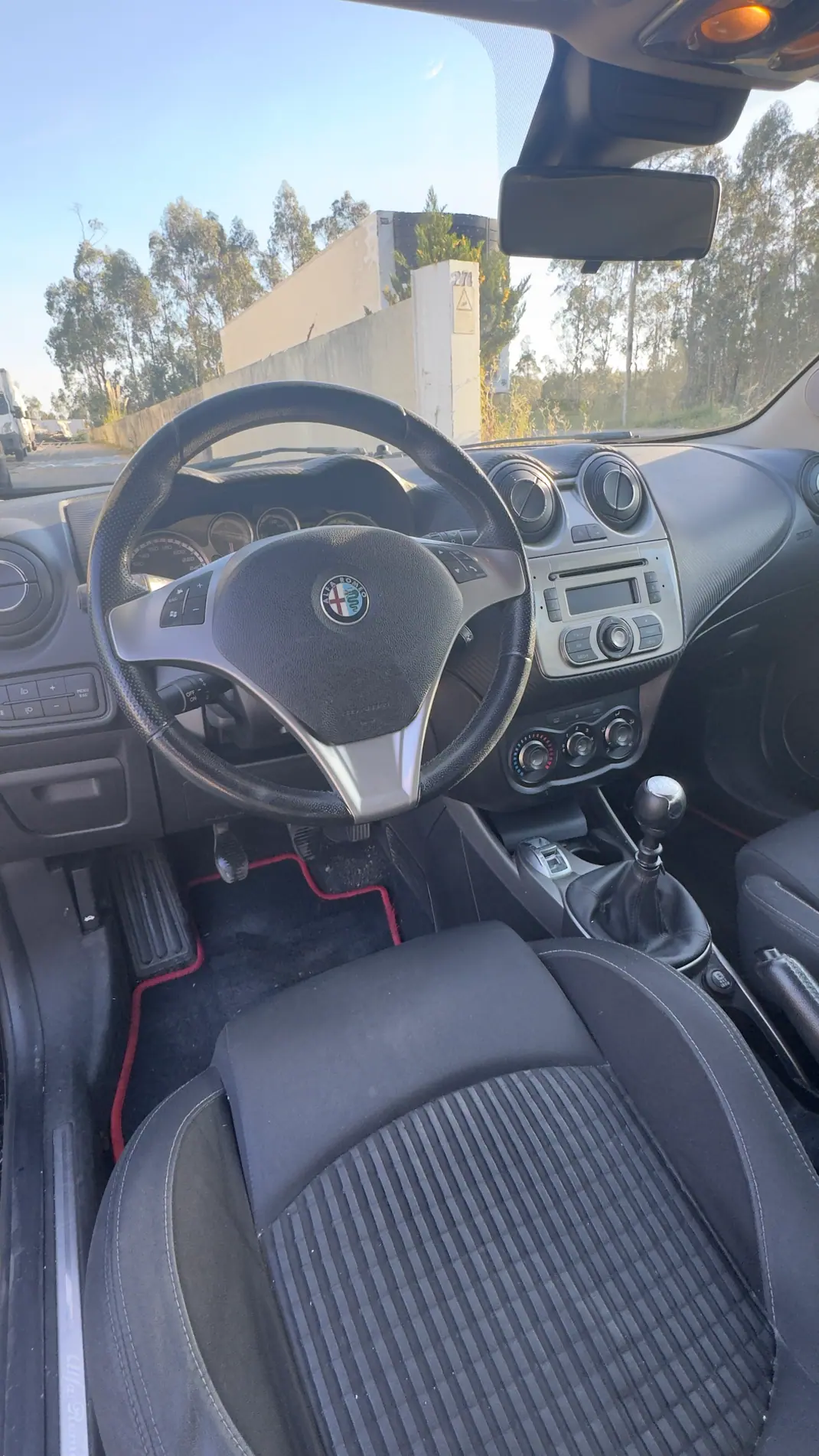 Alfa Romeo MiTo 2010 - 6000 EUR, 150000 km - AUTO.MOTO.pt - 150000km - foto 3 de 11