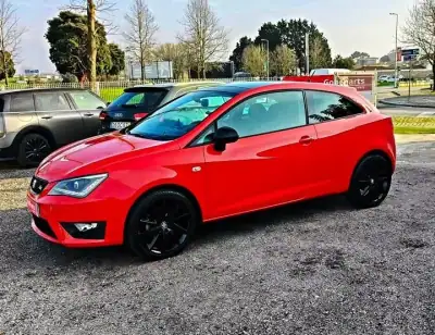 SEAT Ibiza 2015 - 9990 EUR, 128257 km - AUTO.MOTO.pt - 128257km - foto 6 de 22