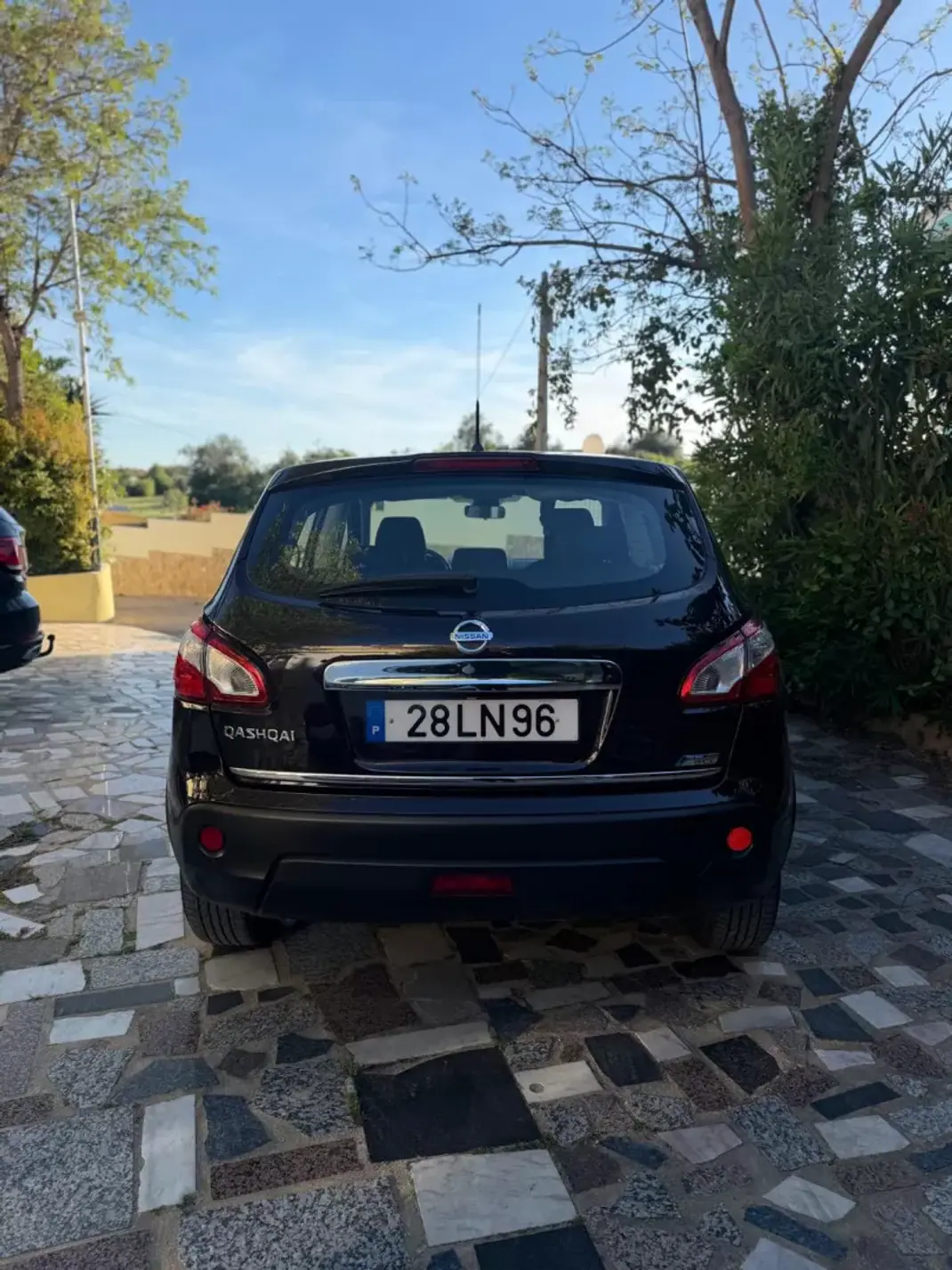 Nissan Qashqai 2011 - 11900 EUR, 118947 km - AUTO.MOTO.pt - 118947km - foto 4 de 9