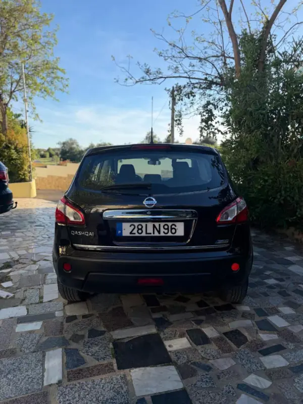 Nissan Qashqai 2011 - 11900 EUR, 118947 km - AUTO.MOTO.pt - 118947km - foto 4 de 9