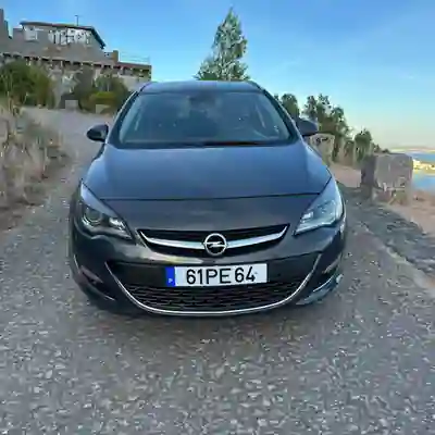 Opel Astra Sports Tourer 2014 - 6400 EUR, 297777 km - 297777km - foto 1 de 10