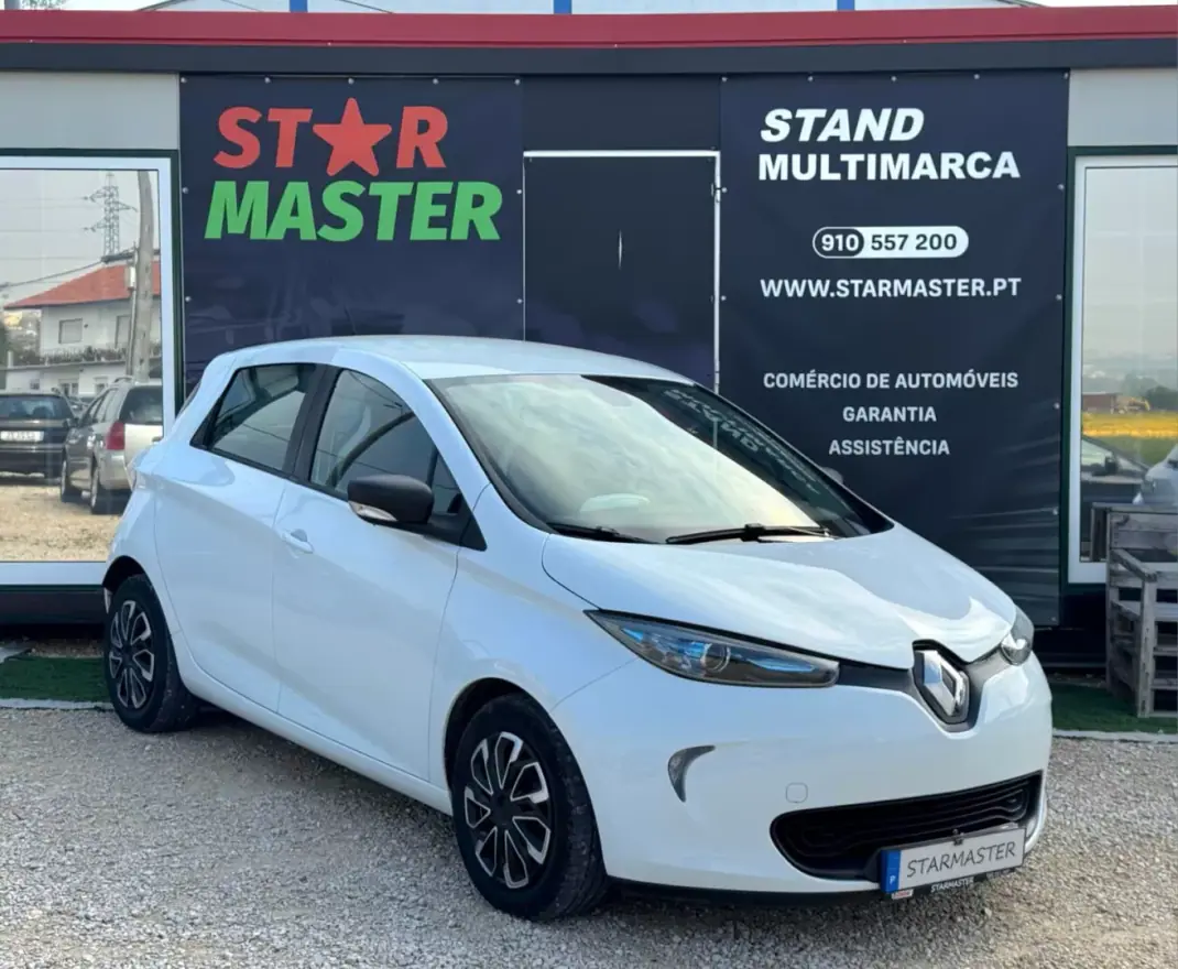 Renault Zoe 2017 - 10550 EUR, 98529 km - AUTO.MOTO.pt - 98529km - foto 1 de 18