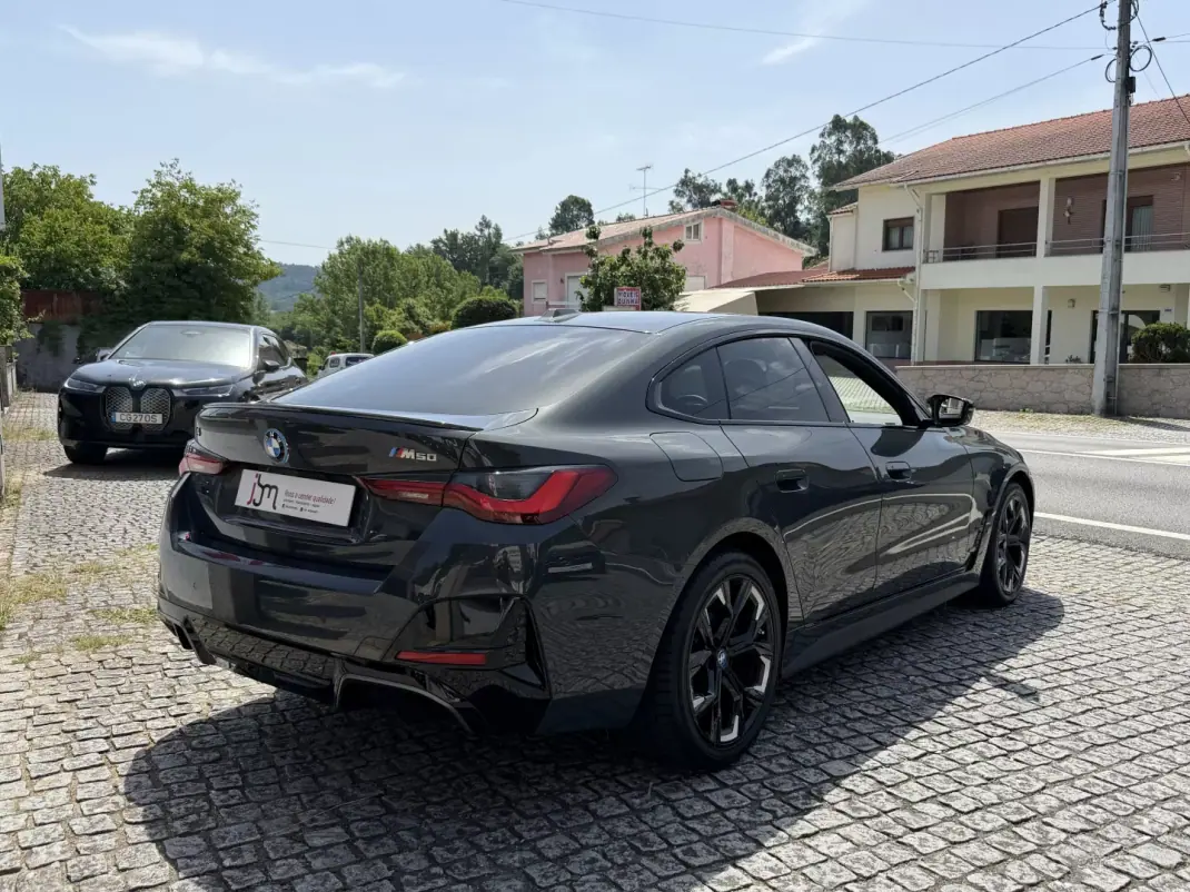 BMW i4 2022 - 39990 EUR, 113254 km - AUTO.MOTO.pt - 113254km - foto 5 de 20