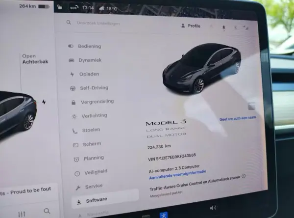 Tesla Model 3 2019 - 22900 EUR, 224000 km - AUTO.MOTO.pt - 224000km - foto 23 de 26