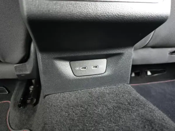 Volkswagen Golf 2021 - 31000 EUR, 38400 km - AUTO.MOTO.pt - 38400km - foto 42 de 42