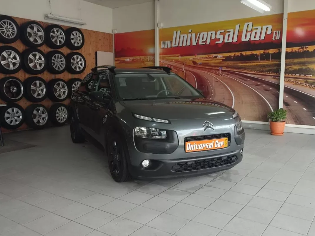 Citroën C4 Cactus 2015 - 14800 EUR, 158000 km - AUTO.MOTO.pt - 158000km - foto 1 de 19