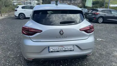 Renault Clio 2023 - 15900 EUR, 68000 km - AUTO.MOTO.pt - 68000km - foto 6 de 21