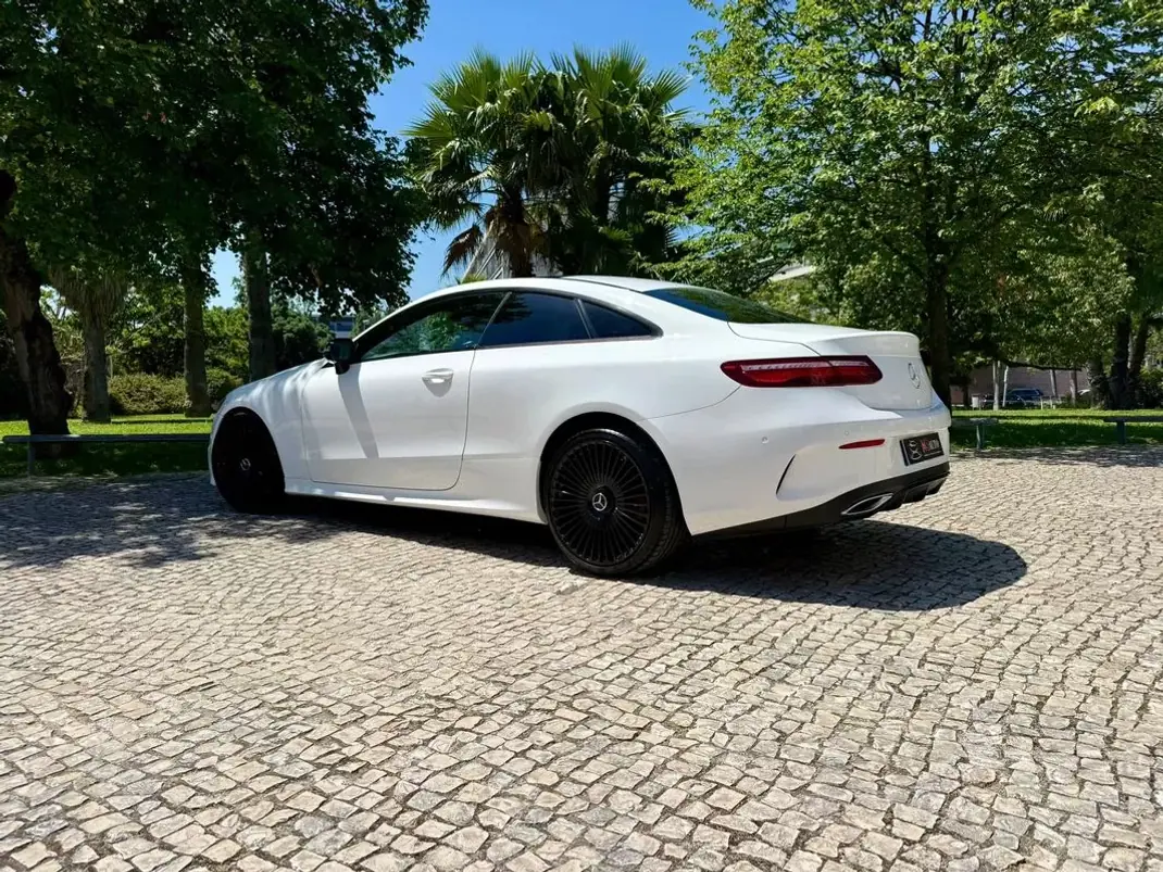 Mercedes-Benz E 220 2017 - 29890 EUR, 193800 km - AUTO.MOTO.pt - 193800km - foto 19 de 41