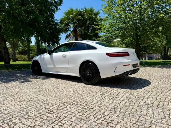 Mercedes-Benz E 220 2017 - 29390 EUR, 193800 km - AUTO.MOTO.pt - 193800km - foto 19 de 41
