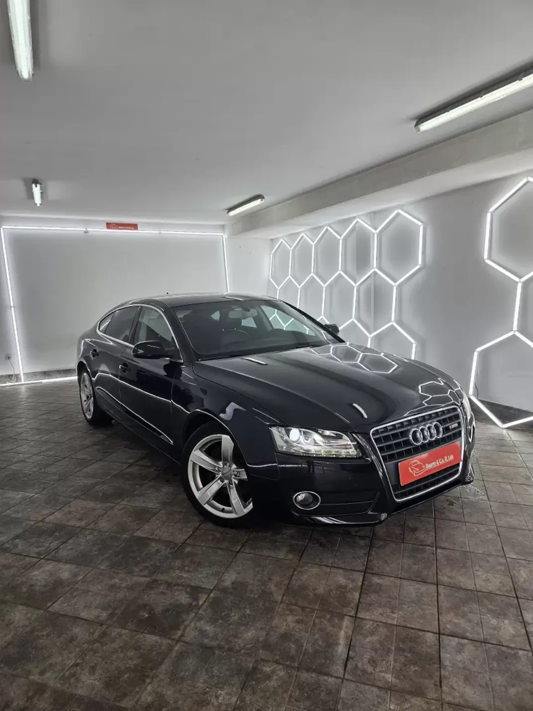 Audi A5 Sportback 2011 - 17500 EUR, 123569 km - AUTO.MOTO.pt - 123569km - foto 2 de 29