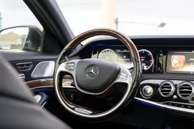 Mercedes-Benz S 350 2014 - 39900 EUR, 205000 km - AUTO.MOTO.pt - 205000km - foto 18 de 32
