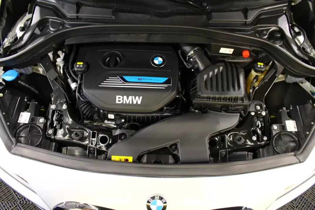 BMW 225xe Active Tourer 2019 - 19600 EUR, 44476 km - AUTO.MOTO.pt - 44476km - foto 29 de 30