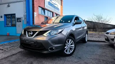 Nissan Qashqai 2015 - 11900 EUR, 165000 km - AUTO.MOTO.pt - 165000km - foto 4 de 16