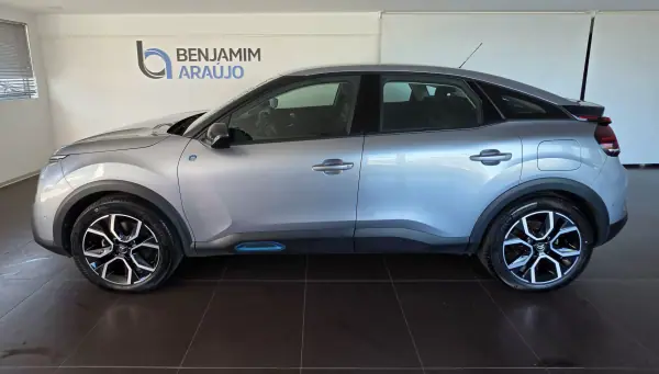 Citroën e-C4 2022 — foto 2 de 15