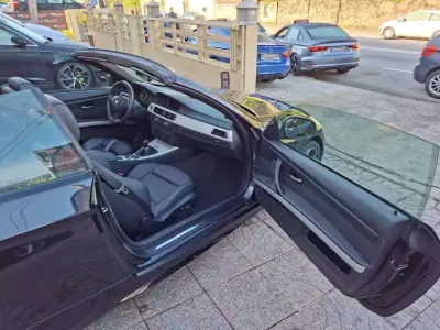 BMW 320 2010 - 15900 EUR, 220000 km - AUTO.MOTO.pt - 220000km - foto 21 de 42