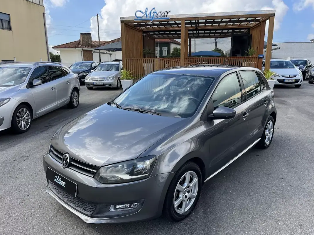 Volkswagen Polo 2009 - 6750 EUR, 237000 km - AUTO.MOTO.pt - 237000km - foto 36 de 41