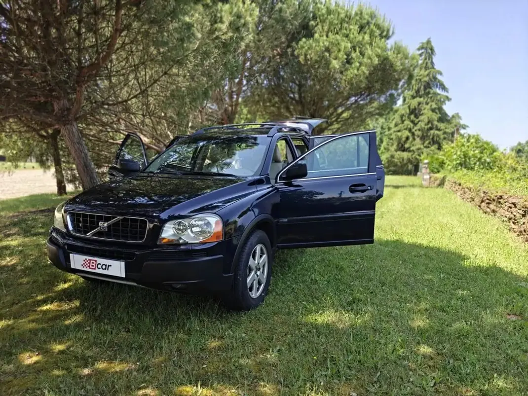 Volvo XC 90 2005 - 8490 EUR, 243750 km - AUTO.MOTO.pt - 243750km - foto 22 de 35