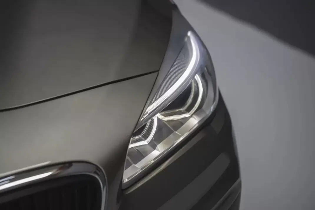 BMW 216 Active Tourer 2015 - 12750 EUR, 196513 km - AUTO.MOTO.pt - 196513km - foto 19 de 43