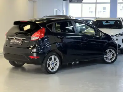 Ford Fiesta 2012 - 6490 EUR, 180000 km - AUTO.MOTO.pt - 180000km - foto 14 de 38