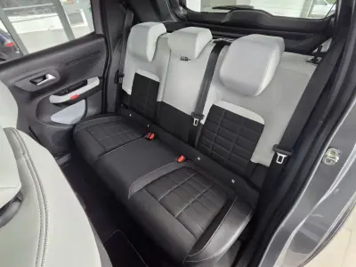 Citroën e-C3 2025 - 20499 EUR, 7487 km - AUTO.MOTO.pt - 7487km - foto 27 de 32