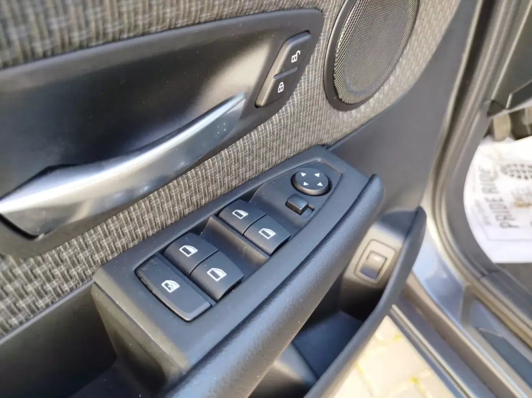 BMW 216 Active Tourer 2019 - 18950 EUR, 47250 km - AUTO.MOTO.pt - 47250km - foto 12 de 20