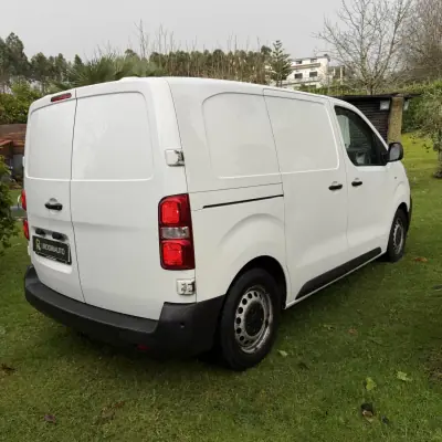 Peugeot Expert 2016 - 12990 EUR, 180000 km - AUTO.MOTO.pt - 180000km - foto 5 de 27