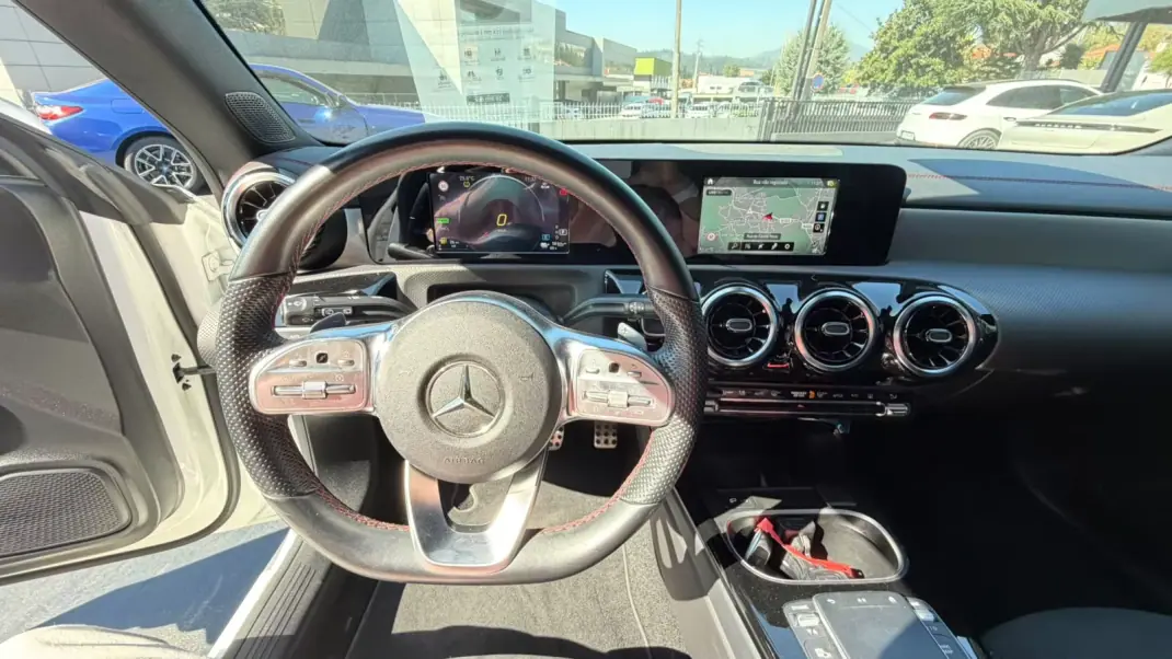 Mercedes-Benz CLA 250 2022 - 29900 EUR, 108000 km - 108000km - foto 9 de 12