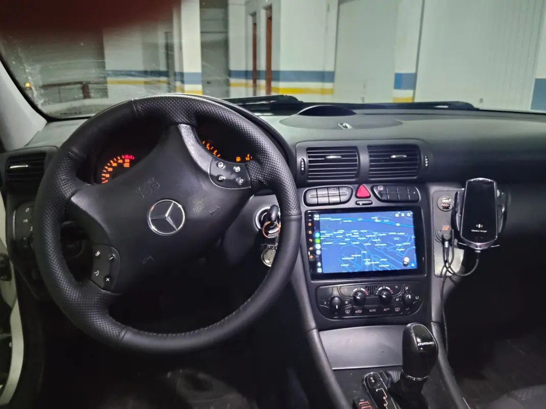 Mercedes-Benz C 220 2004 - 7500 EUR, 295000 km - 295000km - foto 4 de 5
