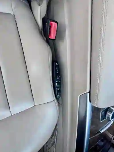 Mercedes-Benz E 300 BLUETEC HYBRID 2015 - 16000 EUR, 253000 km - 253000km - foto 11 de 15