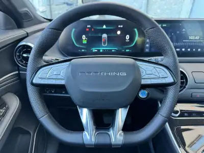 Forthing Friday EV 2025 - 44900 EUR, 2337 km - AUTO.MOTO.pt - 2337km - foto 11 de 24