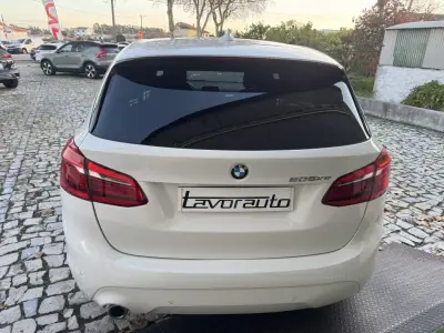 BMW 225xe Active Tourer 2018 - 18900 EUR, 68000 km - AUTO.MOTO.pt - 68000km - foto 8 de 52