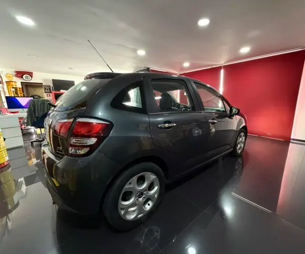 Citroën C3 2015 - 10500 EUR, 127000 km - AUTO.MOTO.pt - 127000km - foto 5 de 20