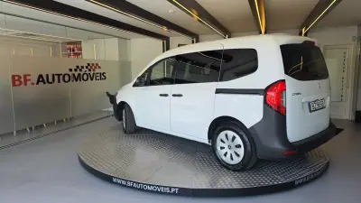 Mercedes-Benz Citan 2025 - 24950 EUR, 10603 km - AUTO.MOTO.pt - 10603km - foto 3 de 50
