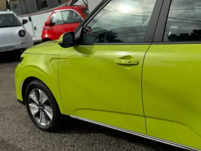 Kia e-Soul 2021 - 15900 EUR, 69728 km - AUTO.MOTO.pt - 69728km - foto 9 de 30
