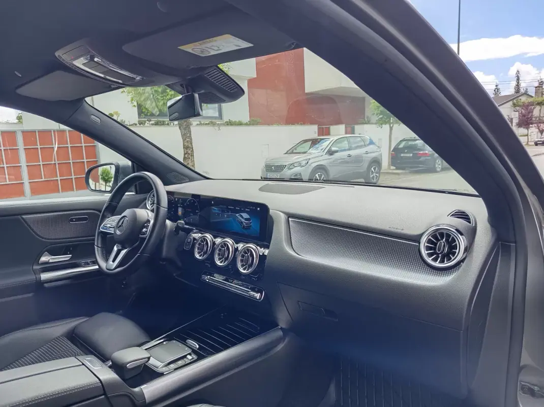 Mercedes-Benz EQA 2021 - 29990 EUR, 32800 km - AUTO.MOTO.pt - 32800km - foto 16 de 25