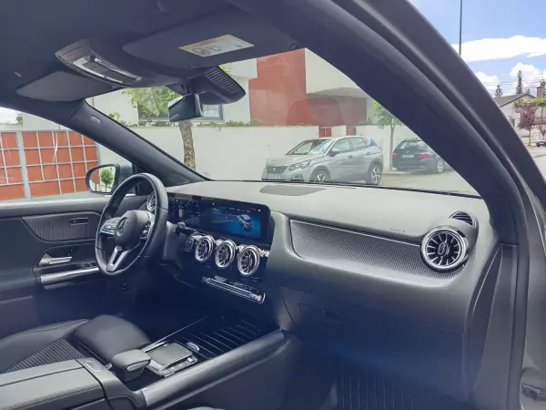 Mercedes-Benz EQA 2021 - 29990 EUR, 32800 km - AUTO.MOTO.pt - 32800km - foto 16 de 25