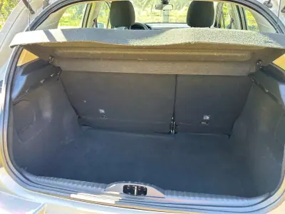 Citroën C3 2018 - 8200 EUR, 107000 km - AUTO.MOTO.pt - 107000km - foto 8 de 11