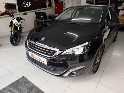 Peugeot 308 2014 - 165000km