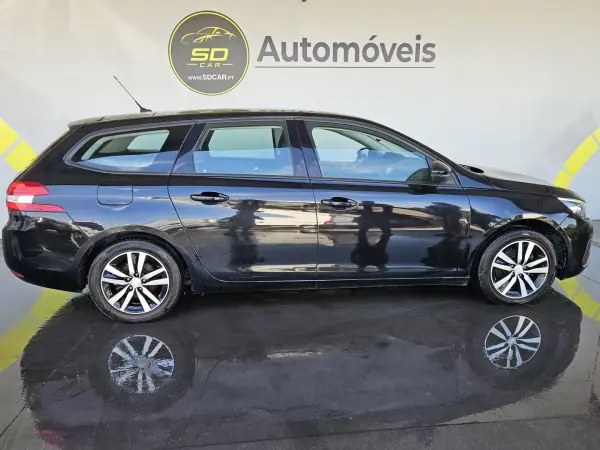 Peugeot 308 SW 2019 - 11750 EUR, 133000 km - AUTO.MOTO.pt - 133000km - foto 3 de 10