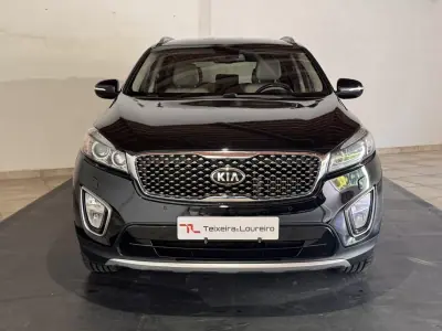 Kia Sorento 2015 - 16000 EUR, 175000 km - AUTO.MOTO.pt - 175000km - foto 2 de 22