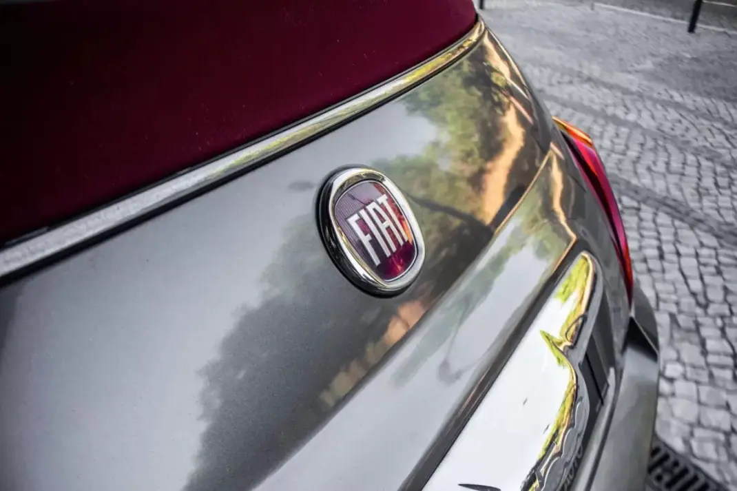 Fiat 500C 2016 - 8900 EUR, 93634 km - 93634km - foto 12 de 35
