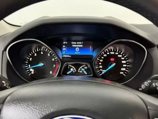 Ford Focus 2018 - 9950 EUR, 76000 km - AUTO.MOTO.pt - 76000km - foto 33 de 50